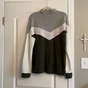 Hailey & co Sweater !